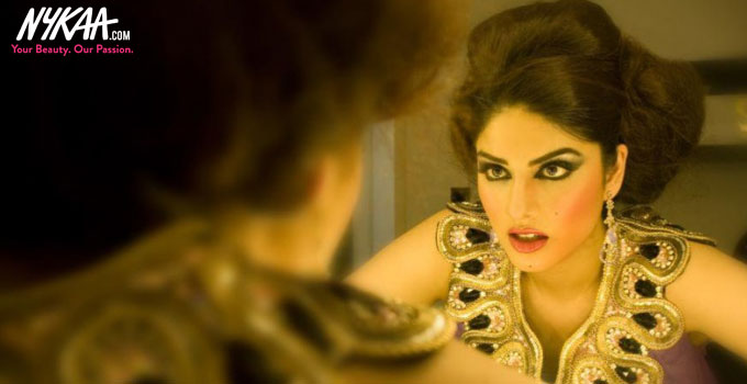 Get a glam makeover like Sapna in <i>Khamoshiyan</i> - 7