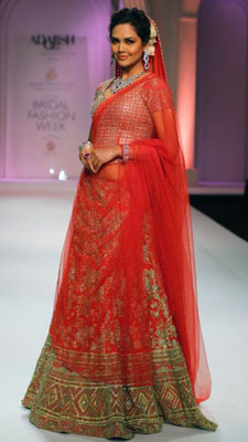 Bridal finery, Bollywood style - 7