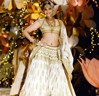 Bridal finery, Bollywood style - 1