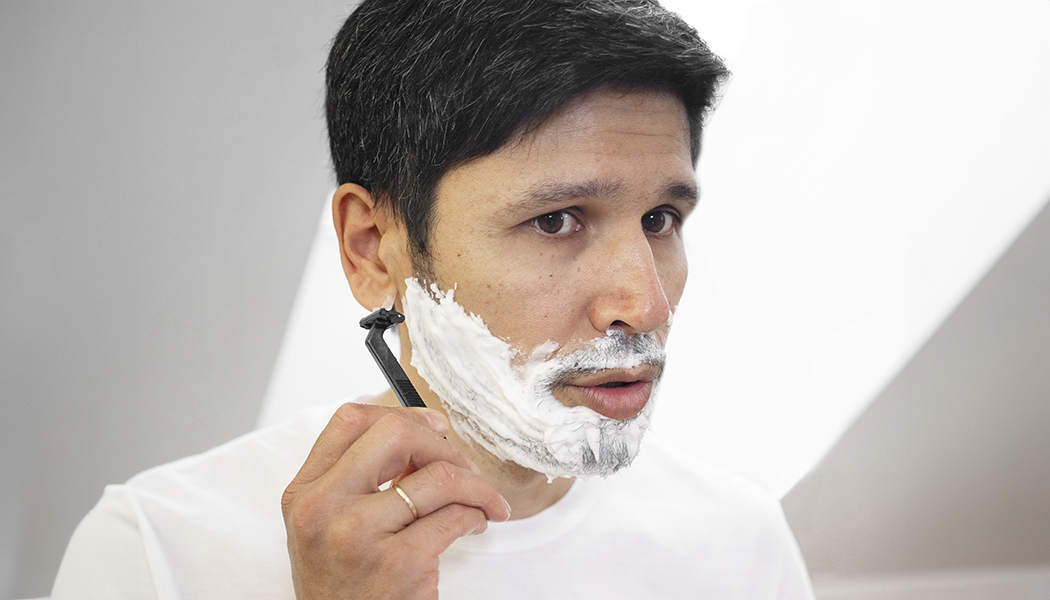 Smooth shave, interrupted thanks to razor bumps? Here’s how to prevent them