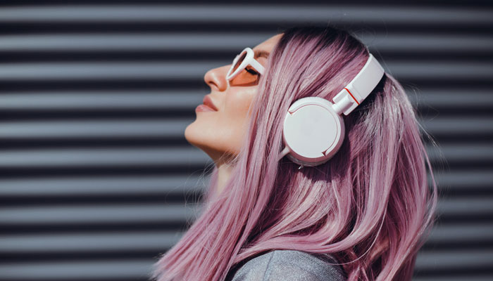 how to color hair at home