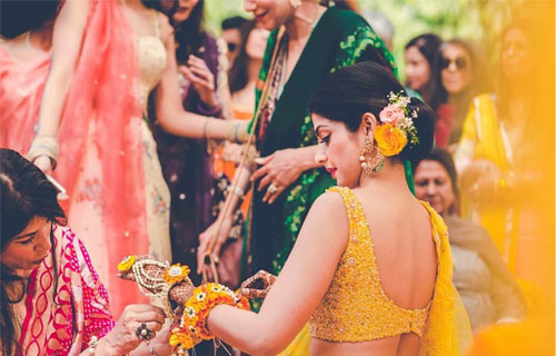 bridal bun with flower - 1