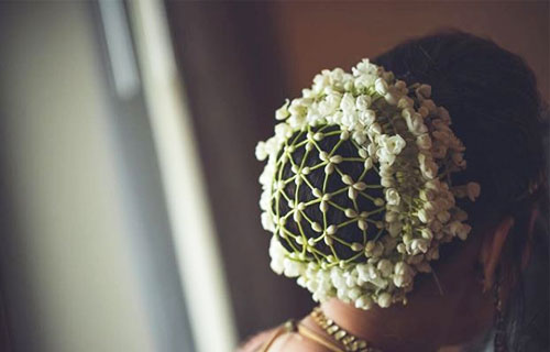 bridal bun with flower -8