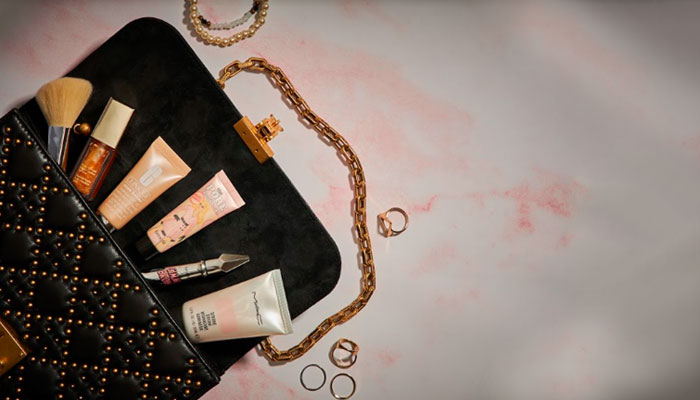 The Products An On-The-Go Makeup Kit