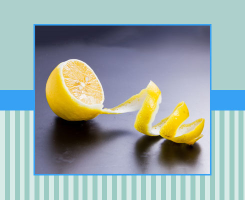 How to Clean Yellow Teeth – Lemon Peel