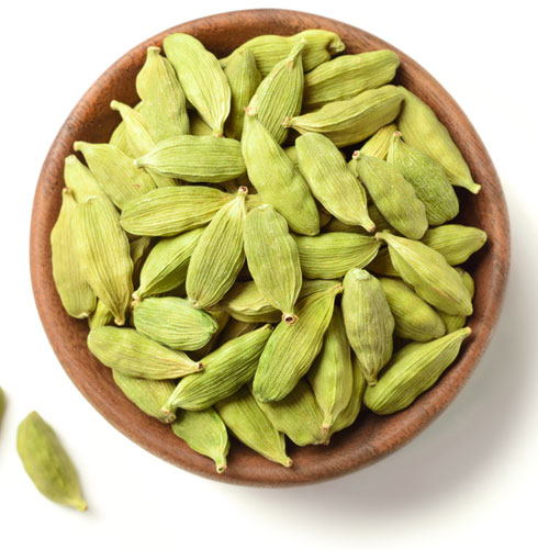 Home Remedies For Mouth Smell – Cardamom