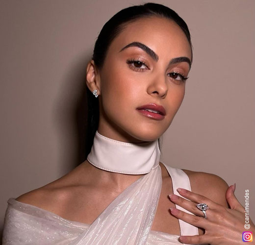 Camila Mendes Glossy Lip Look