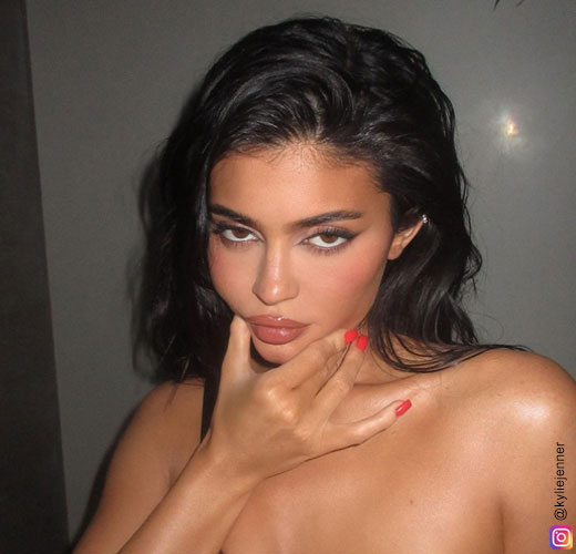 Kylie Jenner Nude Lip gloss