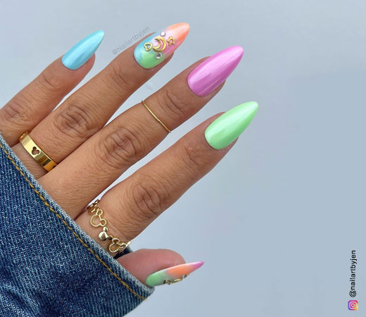 rainbow mermaidcore nails