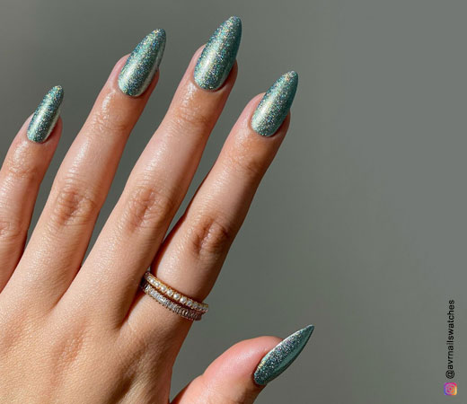 shimmer mermaidcore nails