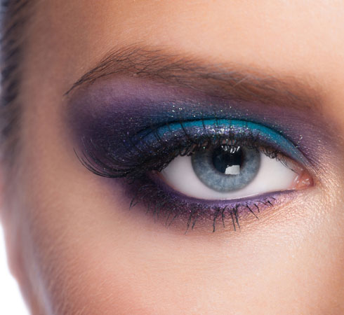 Festive Eye Makeup Using Green Eyeliners - 6