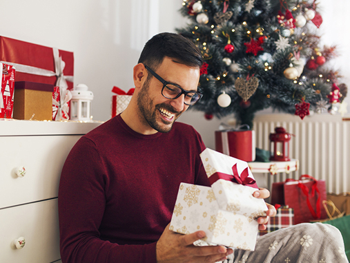 5 Charming Gifts For Every Kind Of Man