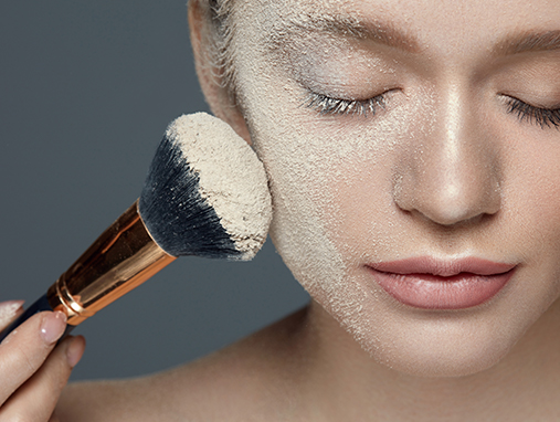 6 Finishing Loose Powders That Set Makeup Right