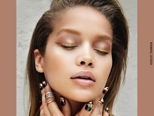 Amp Up Your Glam With Golden Eyes 