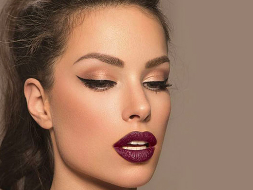 Create the perfect winged eyeliner