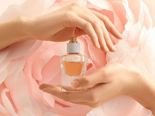 Finding The Perfect Scent For Your Wedding