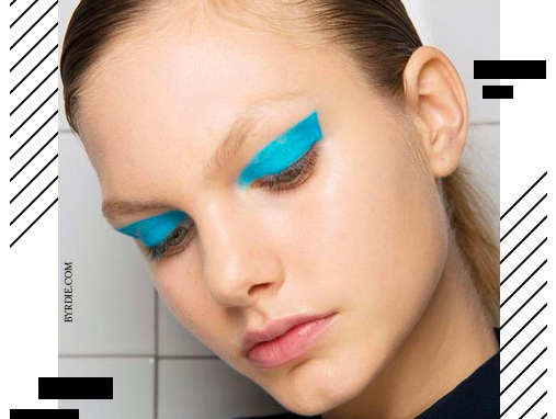 Funky, Coloured, Eyeshadows (And Looks) We’re Loving