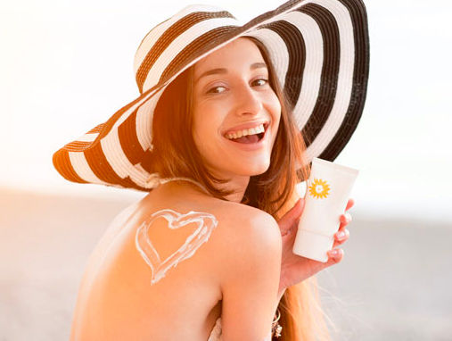 Seven Natural Sunscreens That Actually Make Your Skin Better