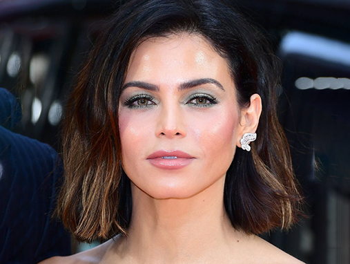 Sil-very Hot Eyeshadows For This Season