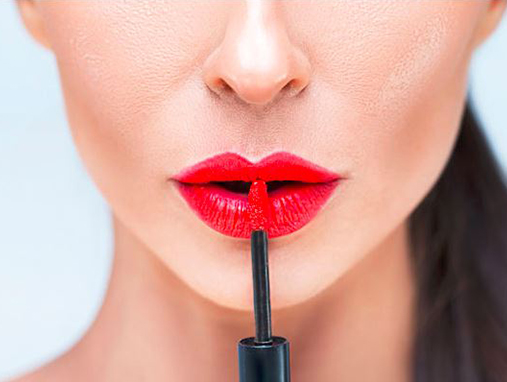 The Lipstick Bandwagon: Everything You Need To Know About Lipsticks