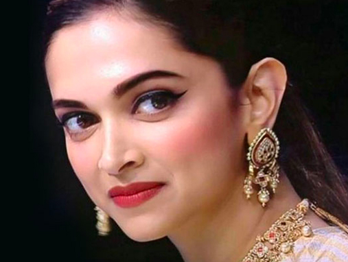 Your Perfect Guide On Types Of Eyeliners and How To Apply Them