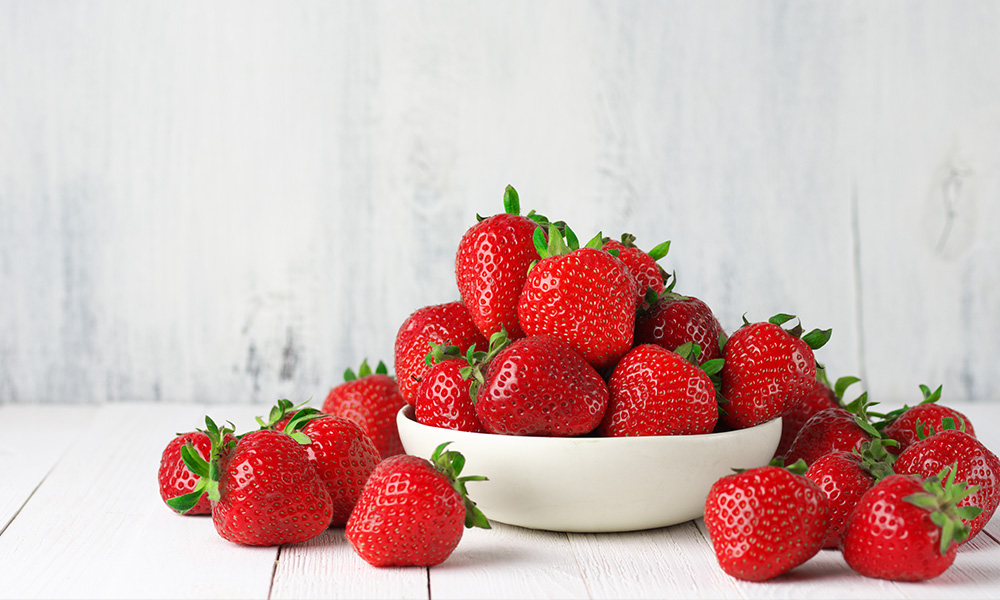 WOW Skin Science Strawberry & Peach Foaming Body Wash