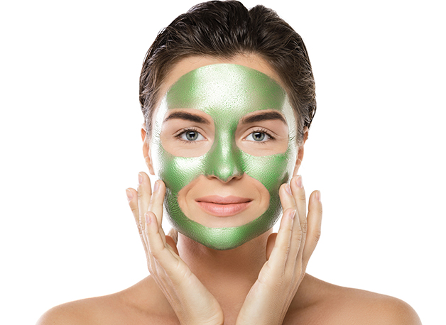 WOW Skin Science Aloe Vera Peel-Off Gel mask step2